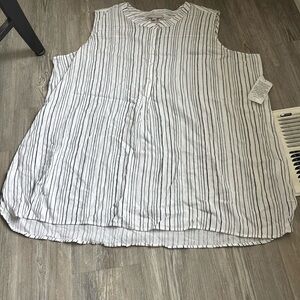 🍀Woman Within White Tank Top with Boxy Fit and Sleeveless Design